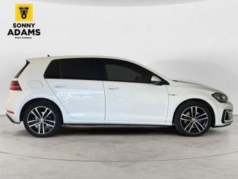 VOLKSWAGEN GOLF 1.4 TSI 8.7kWh GTE Hatchback 5dr Petrol Plug-in Hybrid DSG Euro 