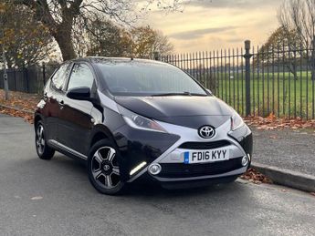 Toyota AYGO 1.0 VVT-i x-clusiv Hatchback 5dr Petrol Manual Euro 5 Euro 5 (68