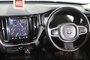 VOLVO XC60 2.0 D4 Momentum SUV 5dr Diesel Auto AWD Euro 6 (s/s) (190 ps)