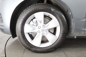VOLVO XC60 2.0 D4 Momentum SUV 5dr Diesel Auto AWD Euro 6 (s/s) (190 ps)