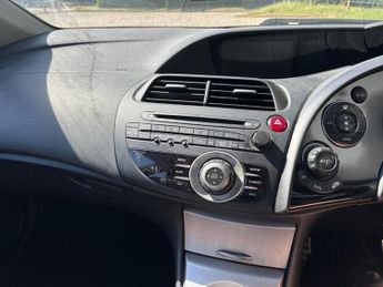 HONDA CIVIC 1.8 i-VTEC EX Hatchback 5dr Petrol Manual (156 g/km, 138 bhp)