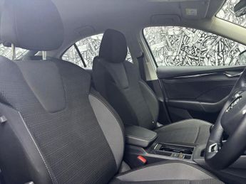 SKODA OCTAVIA 1.5 TSI ACT SE Hatchback 5dr Petrol Manual Euro 6 (s/s) (150 ps)