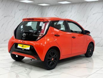 TOYOTA AYGO 1.0 VVT-i x-cite Hatchback 5dr Petrol Manual Euro 5 Euro 5 (68 p