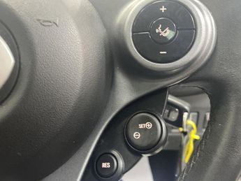 SMART FORFOUR 0.9T Prime (Premium) Hatchback 5dr Petrol Twinamic Euro 6 (s/s) 