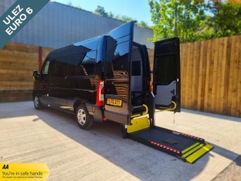 Renault Master 4 Seat MWB Wheelchair Accessible Disabled Access Vehicle WAV