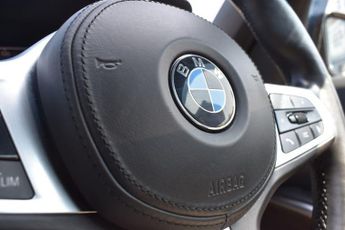 BMW 3 SERIES 2.0 320d MHT M Sport Saloon 4dr Diesel Hybrid AUTO 19in Alloy Wh