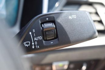 BMW 3 SERIES 2.0 320d MHT M Sport Saloon 4dr Diesel Hybrid Auto 19in Alloy Wh