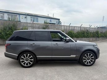 LAND ROVER RANGE ROVER 4.4 SD V8 Vogue SE SUV 5dr Diesel Auto 4WD Euro 5 (339 ps)-2 Own