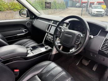 LAND ROVER RANGE ROVER 4.4 SD V8 Vogue SE SUV 5dr Diesel Auto 4WD Euro 5 (339 ps)-2 Own