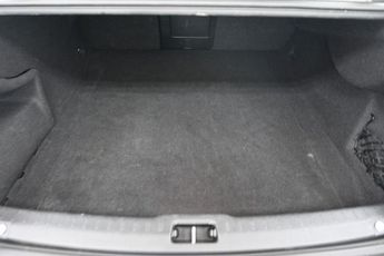 VOLVO S90 2.0 D4 Momentum Saloon 4dr Diesel Auto Euro 6 (s/s) (190 ps)