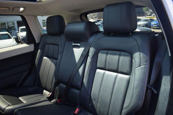 LAND ROVER RANGE ROVER SPORT 3.0 D300 MHEV HSE Silver SUV 5dr Diesel Auto 4WD Euro 6 (s/s) (3
