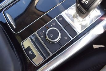 LAND ROVER RANGE ROVER SPORT 3.0 D300 MHEV HSE Silver SUV 5dr Diesel Auto 4WD Euro 6 (s/s) (3