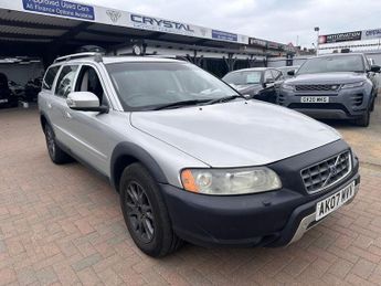 Volvo XC70 2.4 D5 SE Lux Estate 5dr Diesel Geartronic AWD (224 g/km, 182 bh