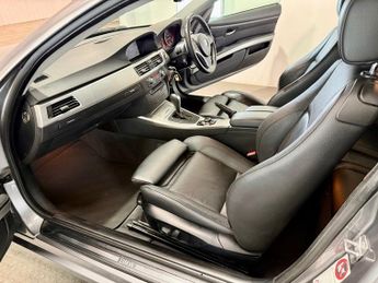 BMW 3 SERIES 3.0 325d SE Coupe 2dr Diesel Steptronic Euro 5 (204 ps)