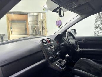 HONDA CR-V 2.0 i-VTEC ES SUV 5dr Petrol Manual 4WD Euro 5 (150 ps)