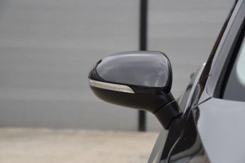 VOLKSWAGEN PASSAT 1.6 TDI SE Saloon 4dr Diesel DSG Euro 6 (s/s) (120 ps)