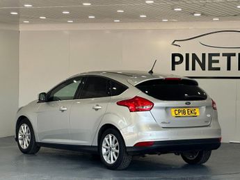 FORD FOCUS 1.0T EcoBoost Titanium Hatchback 5dr Petrol Manual Euro 6 (s/s) 