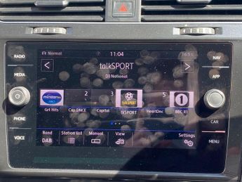 VOLKSWAGEN GOLF 1.6 TDI SE Nav Hatchback 5dr Diesel Manual Euro 6 (s/s) (115 ps)