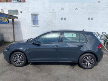 VOLKSWAGEN GOLF 1.6 TDI SE Nav Hatchback 5dr Diesel Manual Euro 6 (s/s) (115 ps)