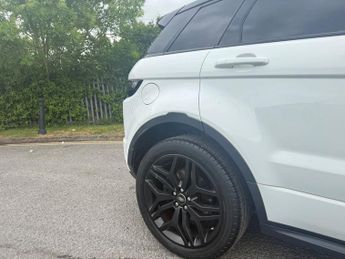 LAND ROVER RANGE ROVER EVOQUE 2.0 TD4 HSE Dynamic SUV 5dr Diesel Auto 4WD Euro 6 (s/s) (180 ps