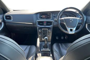 VOLVO V40 2.0 T3 R-Design Edition Hatchback 5dr Petrol Manual Euro 6 (s/s)