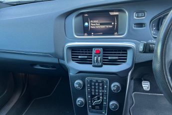 VOLVO V40 2.0 T3 R-Design Edition Hatchback 5dr Petrol Manual Euro 6 (s/s)