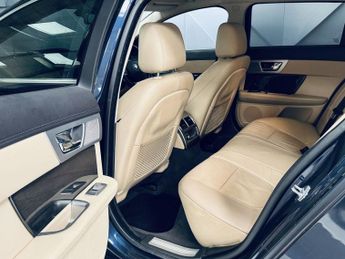 JAGUAR XF 2.2d Luxury Sportbrake 5dr Diesel Auto Euro 5 (s/s) (200 ps)