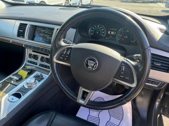 JAGUAR XF 2.2d Premium Luxury Saloon 4dr Diesel Auto Euro 5 (s/s) (163 ps)