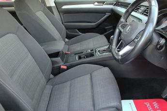VOLKSWAGEN PASSAT 1.6 TDI SE Nav Saloon 4dr Diesel DSG Euro 6 (s/s) (120 ps)