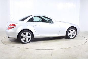 MERCEDES-BENZ SLK 1.8 SLK200 Kompressor Convertible 2dr Petrol Automatic (211 g/km