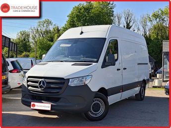 Mercedes Sprinter 2.0 315 CDI Progressive Panel Van 5dr Diesel Manual RWD L2 H2 Eu