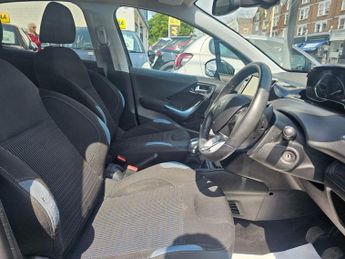 PEUGEOT 208 1.6 VTi Allure Hatchback 5dr Petrol Manual Euro 5 (120 ps)