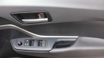 TOYOTA C-HR 1.8 VVT-h GPF Icon SUV 5dr Petrol Hybrid CVT Euro 6 (s/s) (122 p