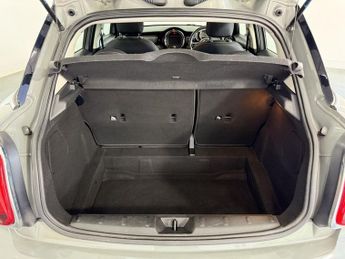 MINI HATCH 1.5 Cooper Hatchback 5dr Petrol Manual Euro 6 (s/s) (136 ps)