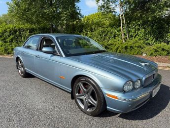 Jaguar XJ 2.7 TDVi Sport Premium Saloon 4dr Diesel Automatic (214 g/km, 20
