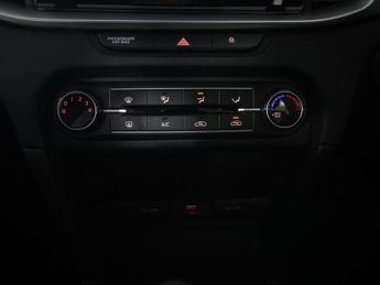 KIA XCEED 1.0 T-GDi 2 SUV 5dr Petrol Manual Euro 6 (s/s) (118 bhp)
