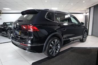 VOLKSWAGEN TIGUAN ALLSPACE 2.0 TDI R-Line SUV 5dr Diesel DSG Euro 6 (s/s) (150 ps)