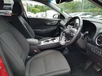 HYUNDAI KONA 64kWh Premium SUV 5dr Electric Auto (7kW Charger) (204 ps)