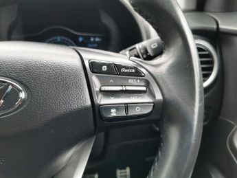 HYUNDAI KONA 64kWh Premium SUV 5dr Electric Auto (7kW Charger) (204 ps)