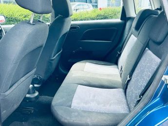 FORD FIESTA 1.25 Style Hatchback 5dr Petrol Manual (142 g/km, 74 bhp)