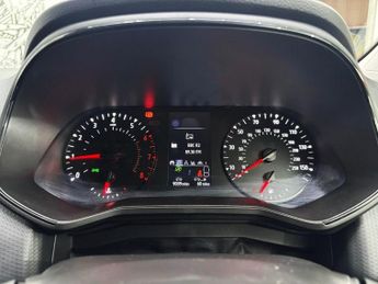 RENAULT CLIO 1.0 TCe Iconic Edition Hatchback 5dr Petrol Manual Euro 6 (s/s) 
