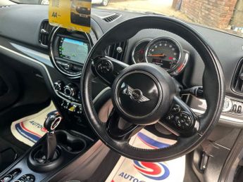 MINI COUNTRYMAN 1.5 7.6kWh Cooper SE SUV 5dr Petrol Plug-in Hybrid Auto ALL4 Eur