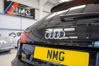 AUDI A6 AVANT 2.0 TDI ultra Black Edition Estate 5dr Diesel S Tronic Euro 6 (s