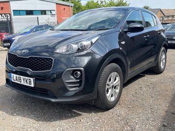 Kia Sportage 1.7 CRDi 1 SUV 5 Door Diesel Manual Black Euro 6 1 Former Keeper