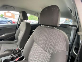 VAUXHALL ASTRA 1.6 16v Excite Hatchback 5dr Petrol Manual Euro 5 (115 ps)