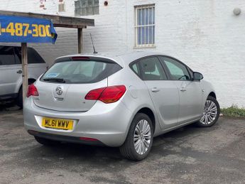 VAUXHALL ASTRA 1.6 16v Excite Hatchback 5dr Petrol Manual Euro 5 (115 ps)