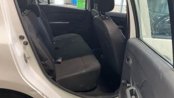 DACIA SANDERO 1.0 SCe Ambiance Hatchback 5dr Petrol Manual Euro 6 (75 ps)