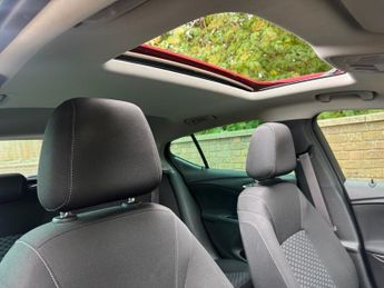 VAUXHALL ASTRA 1.4i SE Hatchback 5dr Petrol Manual Euro 6 (100 ps)