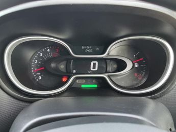 RENAULT TRAFIC 2.0 dCi ENERGY 30 Business+ Panel Van 5dr Diesel Manual LWB Stan
