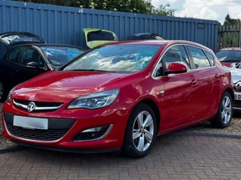 Vauxhall Astra 1.6 16v SRi Hatchback 5dr Petrol Manual Euro 5 (115 ps)
